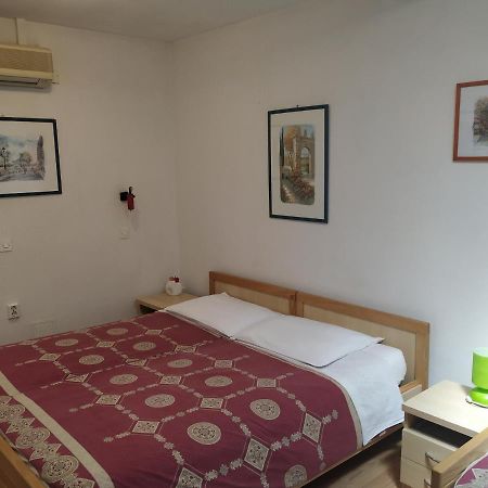 נובה גוריקה Accomodation Pertout מראה חיצוני תמונה