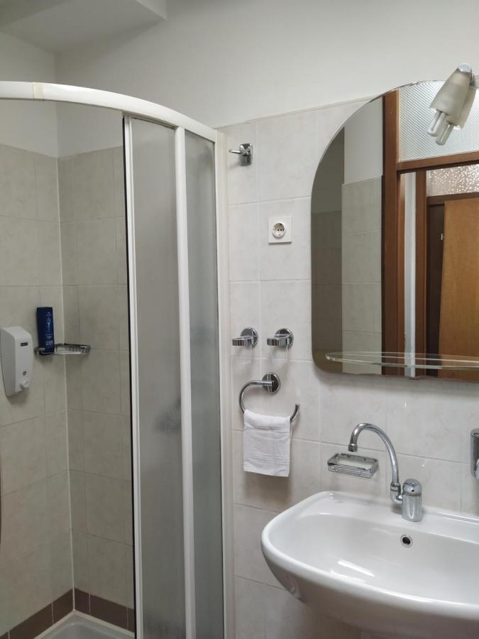 נובה גוריקה Accomodation Pertout מראה חיצוני תמונה