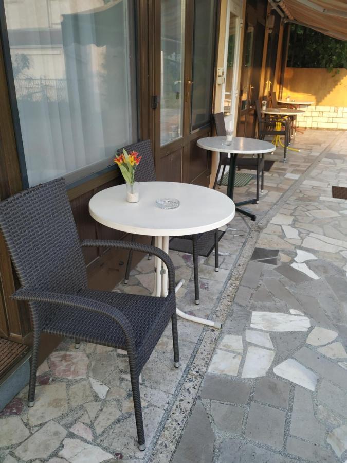 נובה גוריקה Accomodation Pertout מראה חיצוני תמונה