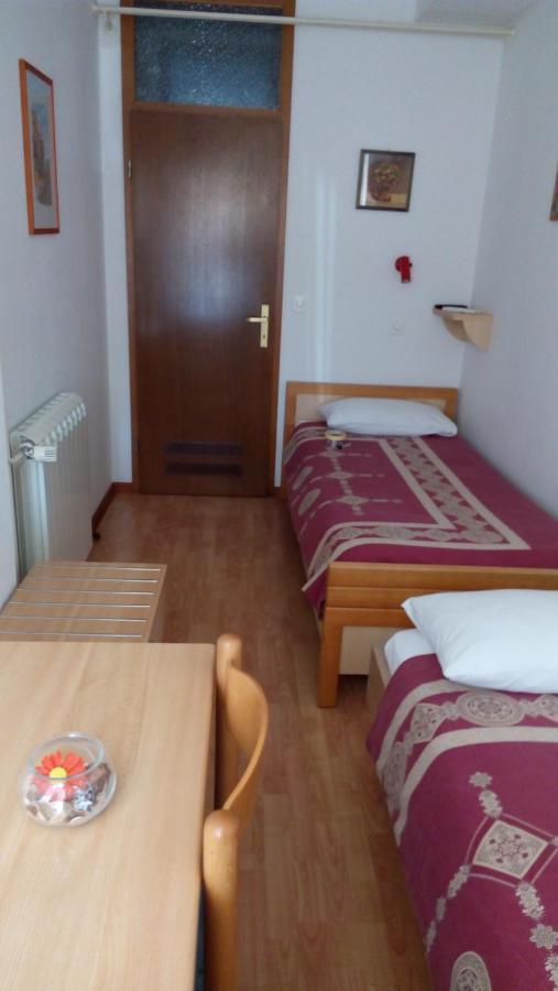 נובה גוריקה Accomodation Pertout מראה חיצוני תמונה