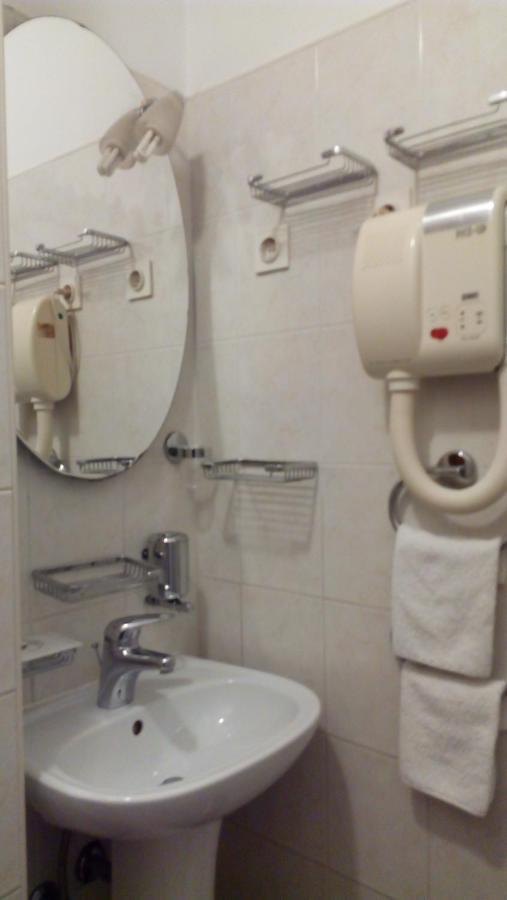 נובה גוריקה Accomodation Pertout מראה חיצוני תמונה